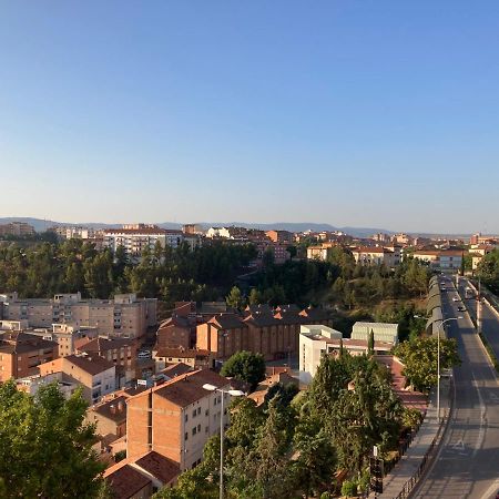 Teruelhome IV Atico Con Vistas Y Aparcamiento En El Centro Ngoại thất bức ảnh