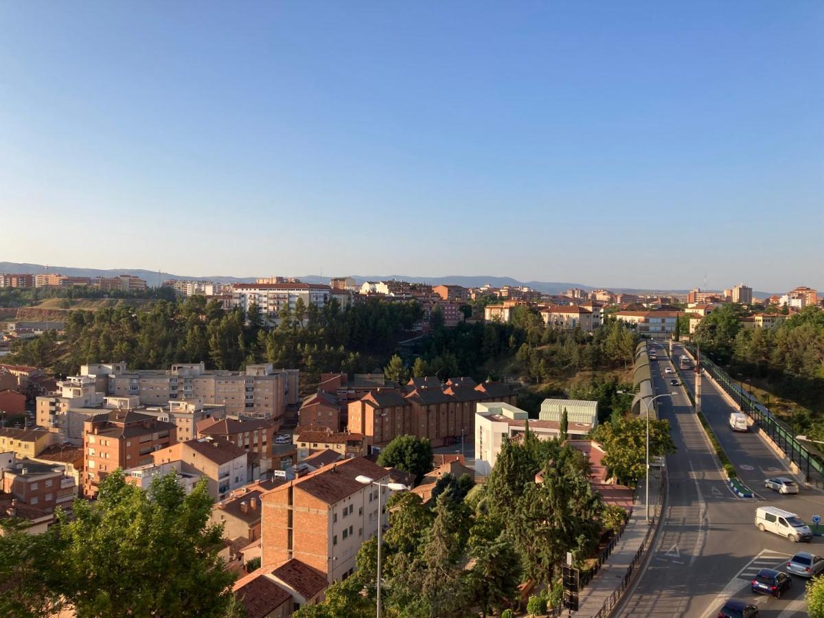 Teruelhome IV Atico Con Vistas Y Aparcamiento En El Centro Ngoại thất bức ảnh