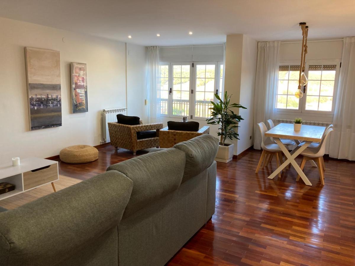 Teruelhome IV Atico Con Vistas Y Aparcamiento En El Centro Ngoại thất bức ảnh